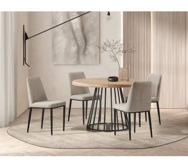 Pitt Table: Imposing Presence, Luxury Design, and Capacity for Your Great Moments